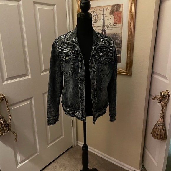 SOLD - Picture 2 of 4